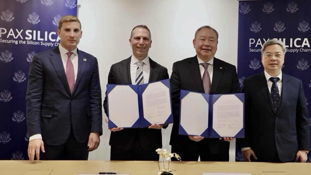 台美雙方簽署「矽盛世宣言及台美經濟安全合作聯合聲明」.jpg